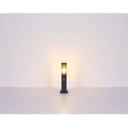 Globo - Lampa med sensor för utomhusbruk 1xE27/15W/230V 45 cm IP44