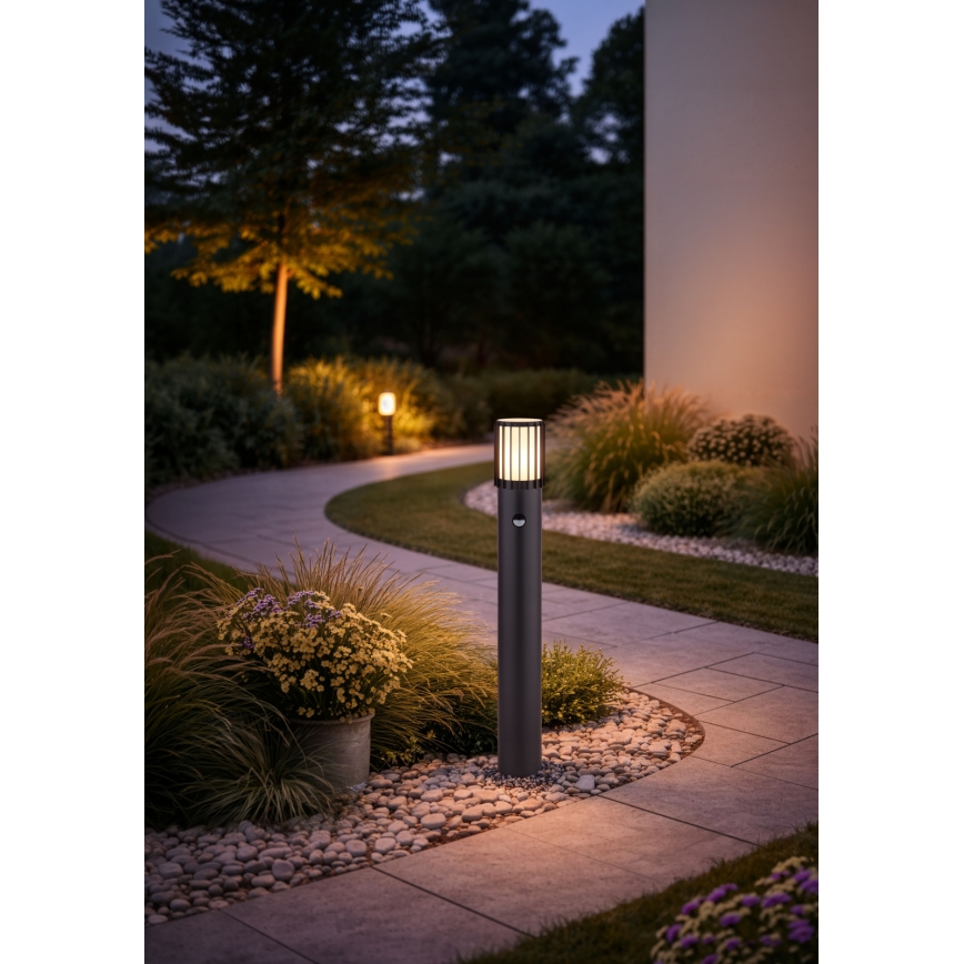 Globo - Utomhuslampa med sensor, 1 x E27-sockel, 15 W/230 V, IP54, 65 cm