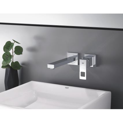GROHE 23447000 - Tvättställsblandare EUROCUBE 231 mm blank krom