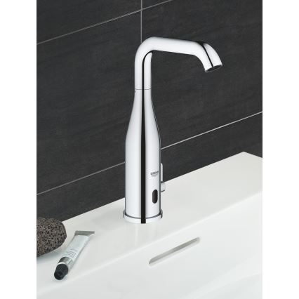 GROHE 36445000 - Infraröd elektronisk tvättställsblandare ESSENCE E, blank krom