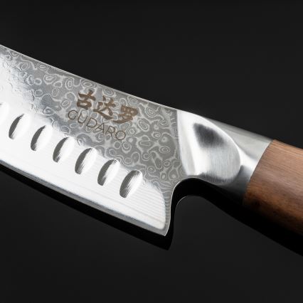 Gudaro - TAKUMI Santoku-kökskniv i damaskusstål 7, 67 lager, längd 17,5 cm, valnötshandtag