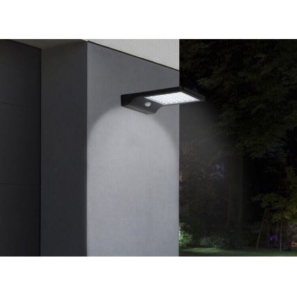 HÖFFTECH - LED solcellsvägglampa med rörelsesensor och skymningssensor LED/3,7V 2200 mAh IP44