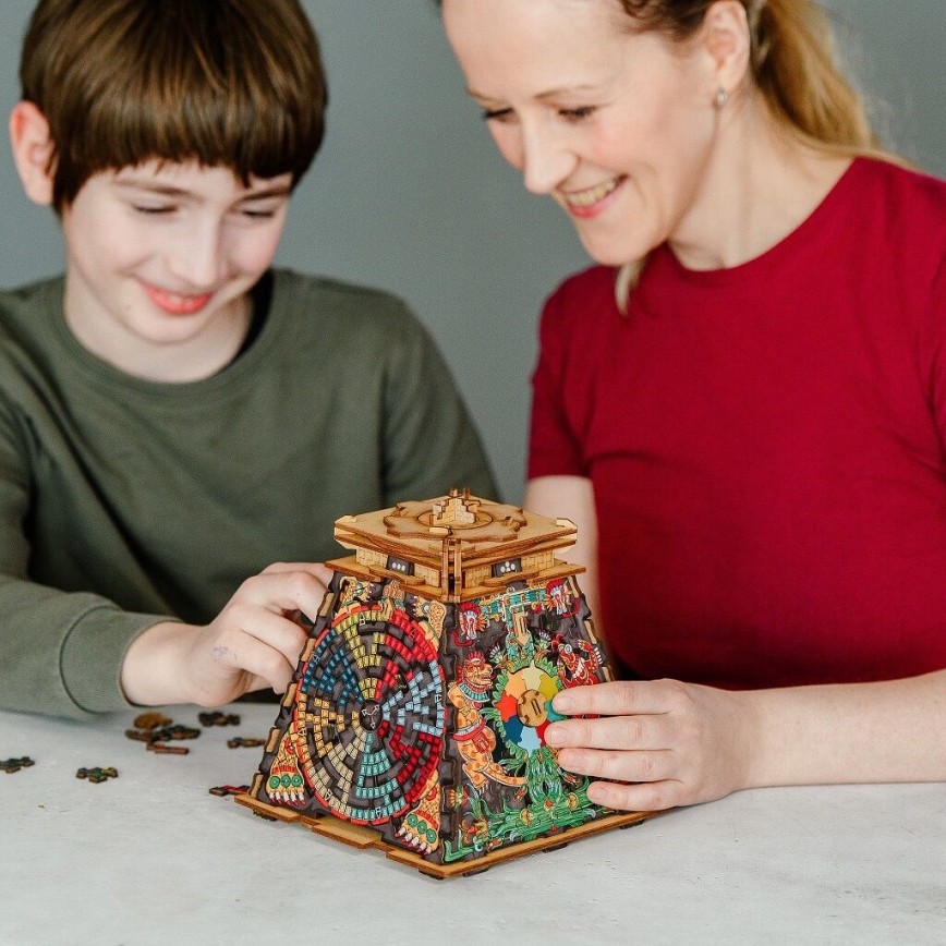 iDventure - Träpussel Solpyramid