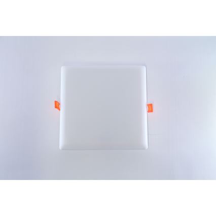 LED Badrumsinfälld taklampa LED/24W/230V 2700-6500K IP44 fyrkantig