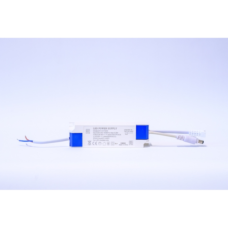 LED Badrumsinfälld taklampa LED/24W/230V 2700-6500K IP44 fyrkantig