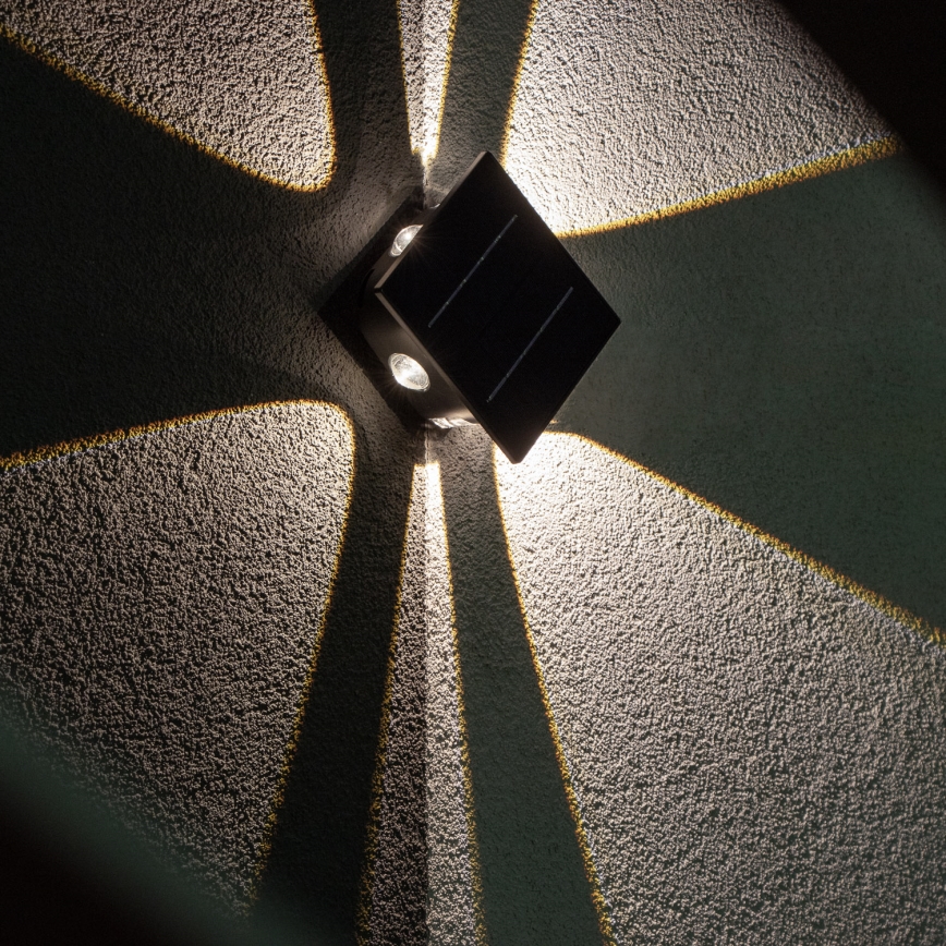 LED solcellsvägglampa med sensor LED/2W/5V IP54 1300 mAh