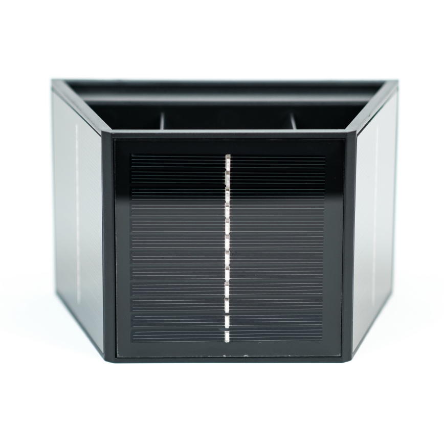 LED solcellsvägglampa med sensor LED/2W/5V IP54 1300 mAh