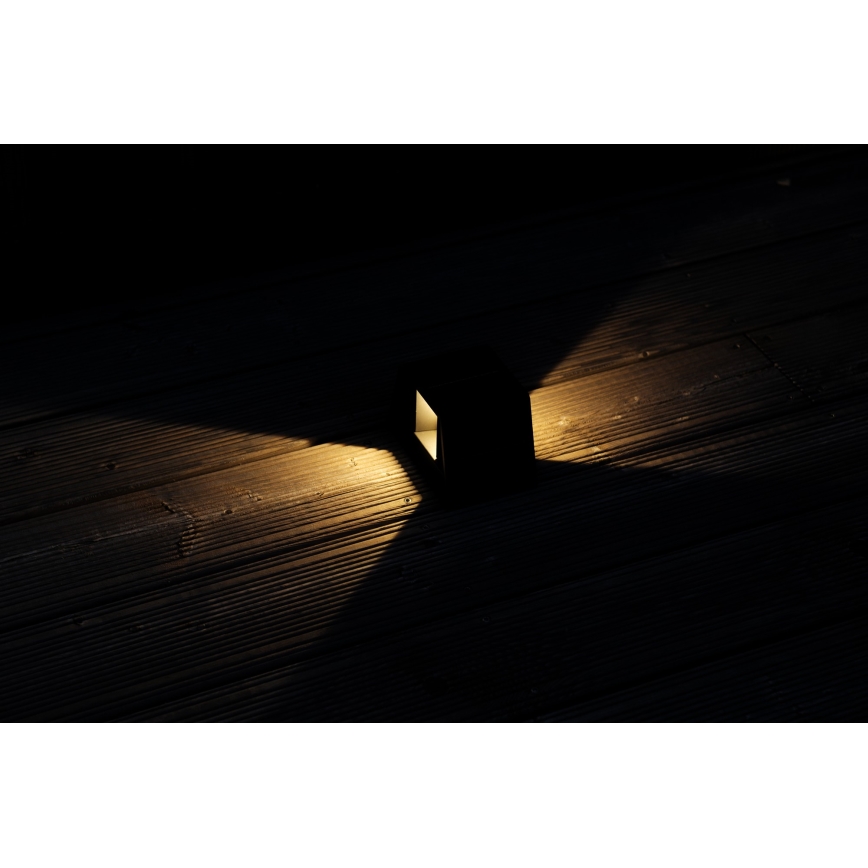 LED solcellsvägglampa med sensor LED/2W/5V IP54 1300 mAh