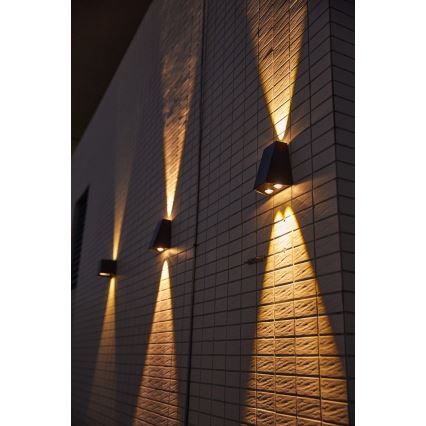 LED solcellsvägglampa med sensor LED/2W/5V IP54 1300 mAh