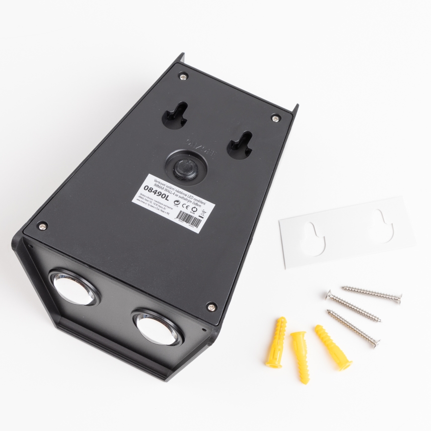 LED solcellsvägglampa med sensor LED/2W/5V IP54 1300 mAh