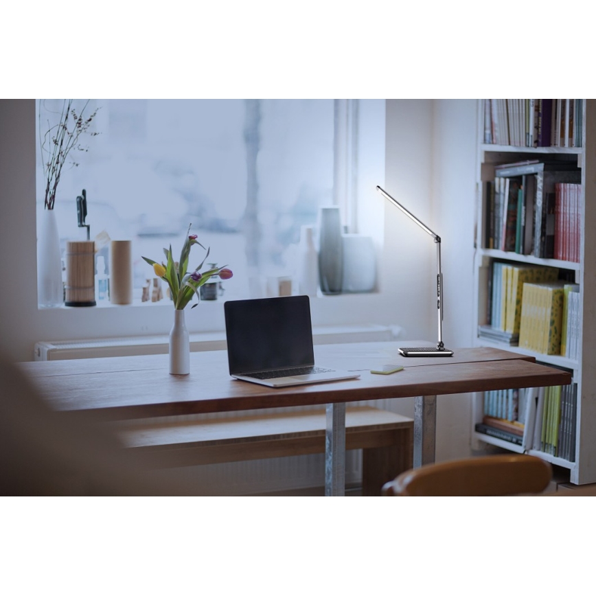 LED ljusreglerad bordslampa LED/8,5W/230V med trådlös laddning