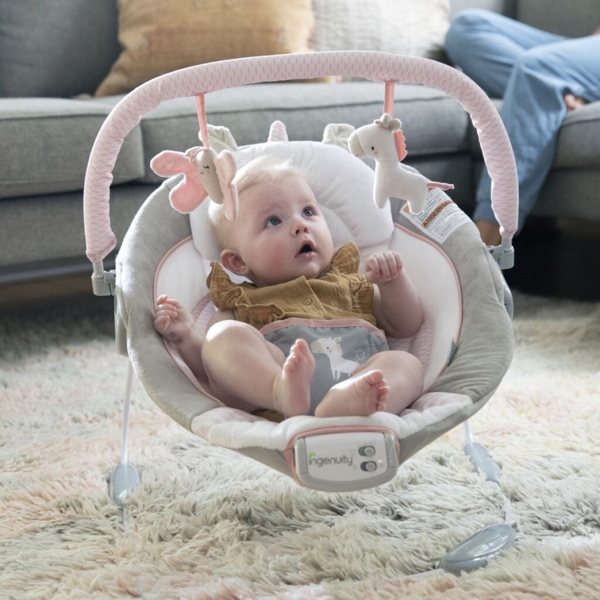 Ingenuity - Vibrerande babysitter med musik FLORA THE UNICORN 3xC