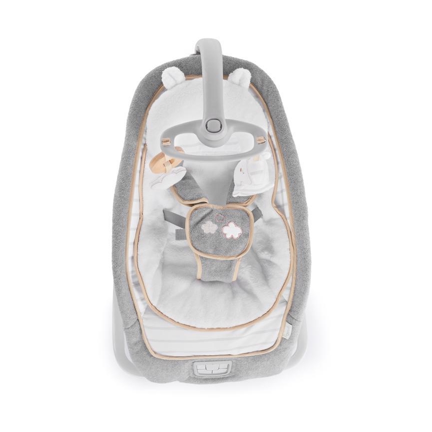 Ingenuity - Vibrerande babysitter med sång  BOUTIQUE 3xLR14