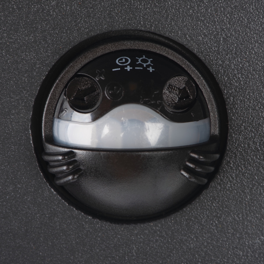 LED utomhusvägglampa med rörelse- och skymningssensor REKA LED/7W/230V IP54 antracit, kantig