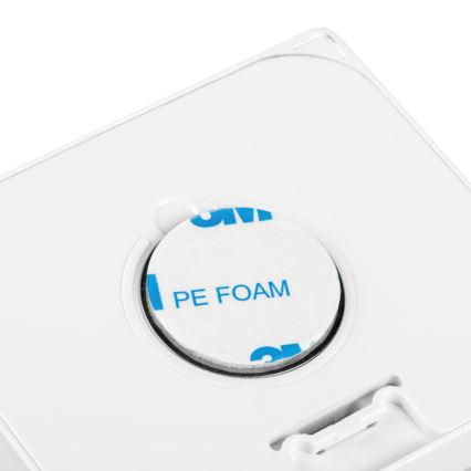 LED infälld armatur med rörelse- och skymningssensor IRS LED/0,3W/3xAAA IP54 vit