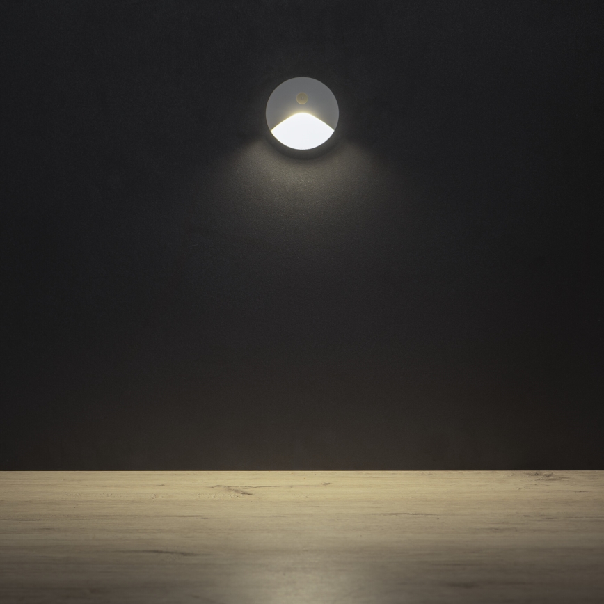 LED-trapparmatur med rörelse- och skymningssensor EXIN LED/2,5W/230V 4000K IP65 vit rund