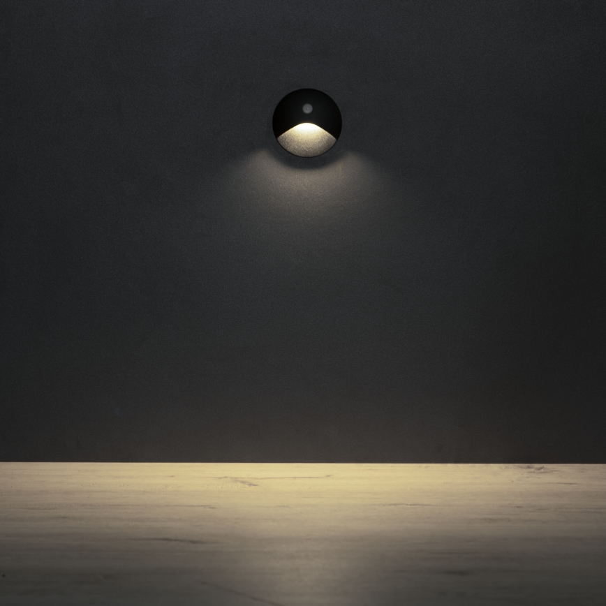 LED-trapparmatur med rörelse- och skymningssensor EXIN LED/2,5W/230V 4000K IP65 svart rund