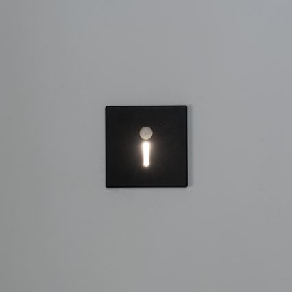 LED-trapparmatur med rörelse- och skymningssensor MAGNIK LED/1,7W/230V 2700/3300/3900/4600/5700K svart kantig