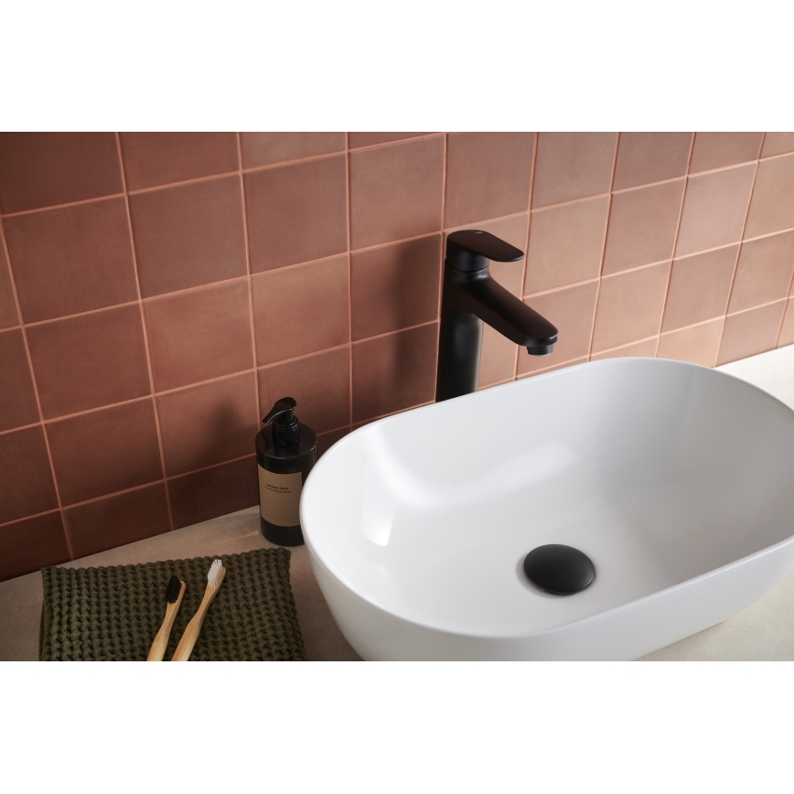 KFA Armatura 5552-712-81 - Tvättställsblandare med bottenventil och överfyllnad OTAVA 30,2 cm matt svart