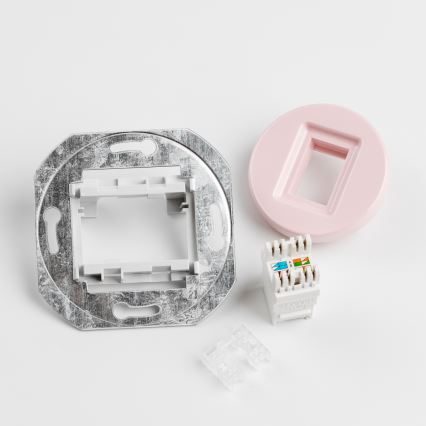 Kliklap - Retro nätverksuttag med ram i gammalrosa