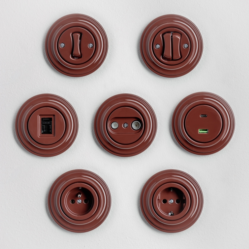 Kliklap - Retro vägguttag för hemmet med ram SCHUKO 230V/16A, brunt