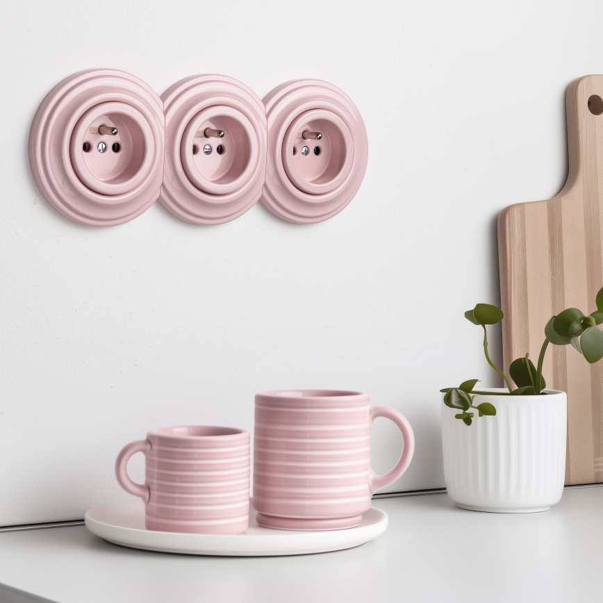 Kliklap - Trippel retro vägguttag med ram 230 V, antikrosa