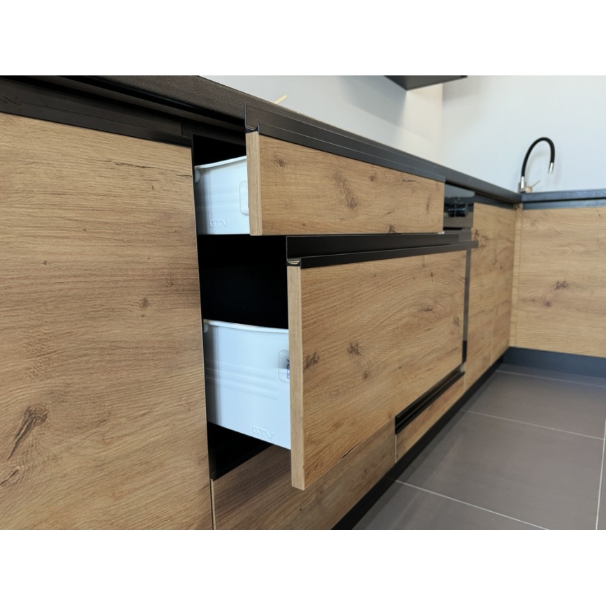 Köksinredning MARINA 180 cm ek craft/blank svart