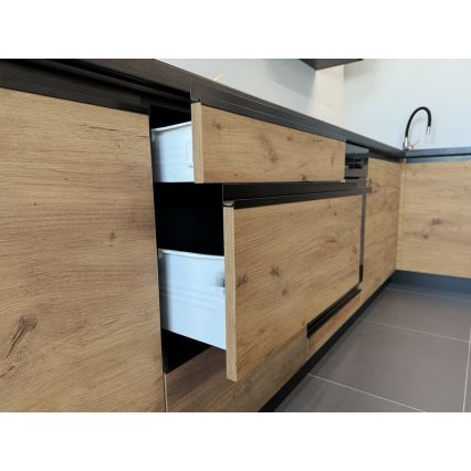 Köksinredning MARINA 240 cm, ek craft/högblank svart