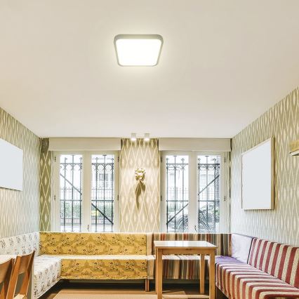 LED Badrumsplafond med sensor SAMSUNG CHIP LED/18W/230V IP44 4000K 29x29 cm svart + fjärrkontroll