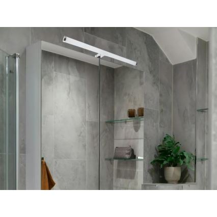 LED-belysning för badrumsspegel LED/12W/230V 59,5 cm IP44 blank krom