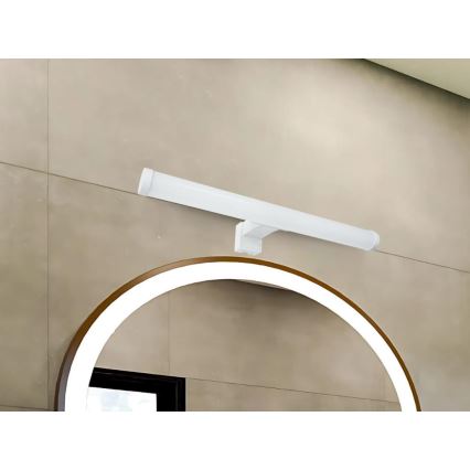 LED-belysning för badrumsspegel LED/8W/230V 30 cm IP44 vit