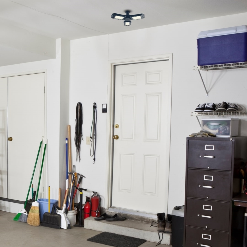 LED Ceiling strålkastare 3xE27/16,7W/230V 4000K