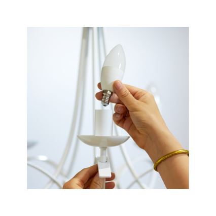 LED Dimbar glödlampa C37 E14/4,9W/230V 2700-6500K CRI 90 Wi-Fi - WiZ