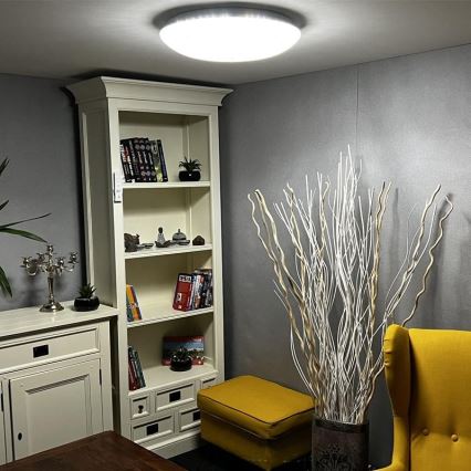 LED Dimbar taklampa LED/48W/230V 2700-6500K Wi-Fi Tuya + fjärrkontroll