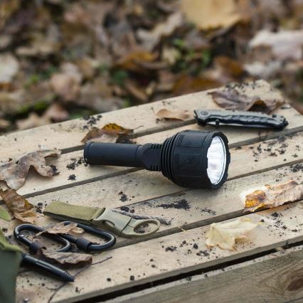 LED Dimbart uppladdningsbart ficklampa LED/30W/5V IPX7 3000 lm 4200 mAh