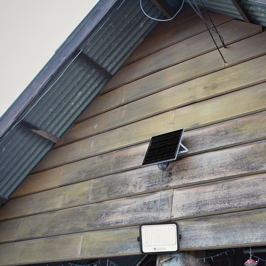 Dimbart solcellsspotlight LED/300W/3,2V 2000-8000K IP65 15000 mAh svart + fjärrkontroll