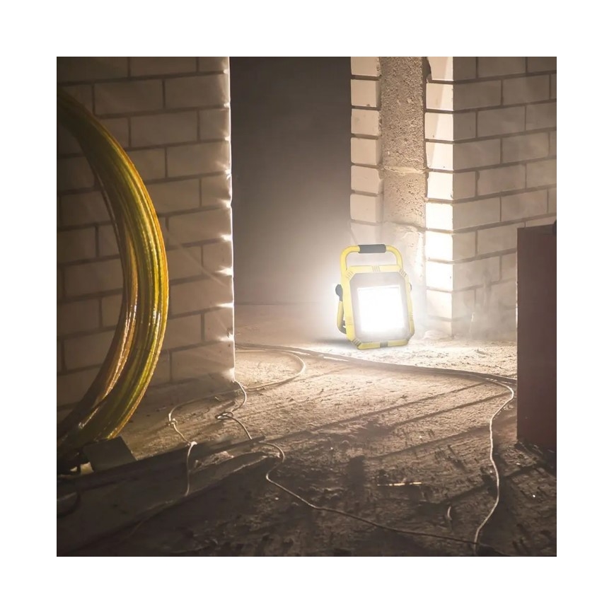 LED Flyttbar strålkastare SAMSUNG CHIP LED/50W/230V 6400K IP44