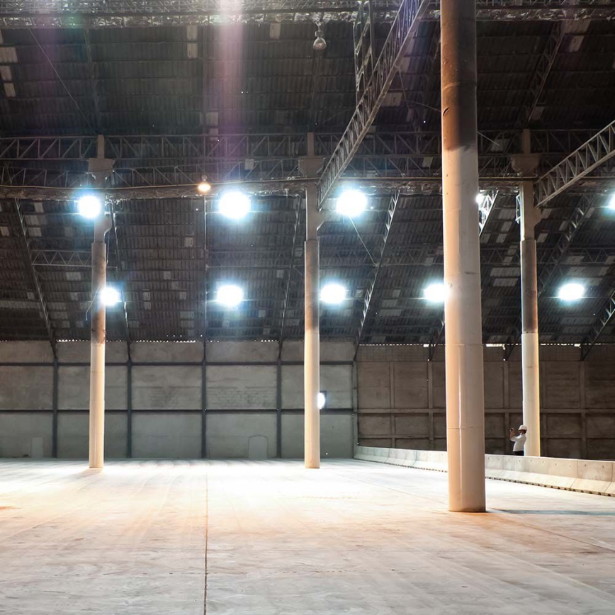 LED Industriell armatur High Bay LED/100W/230V IP65 6500K