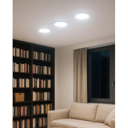 LED infälld belysning QTEC LED/12W/230V 6500K diameter 16,7 cm