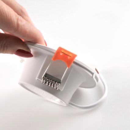 LED infälld taklampa ZOE LED/4,8W/230V vit