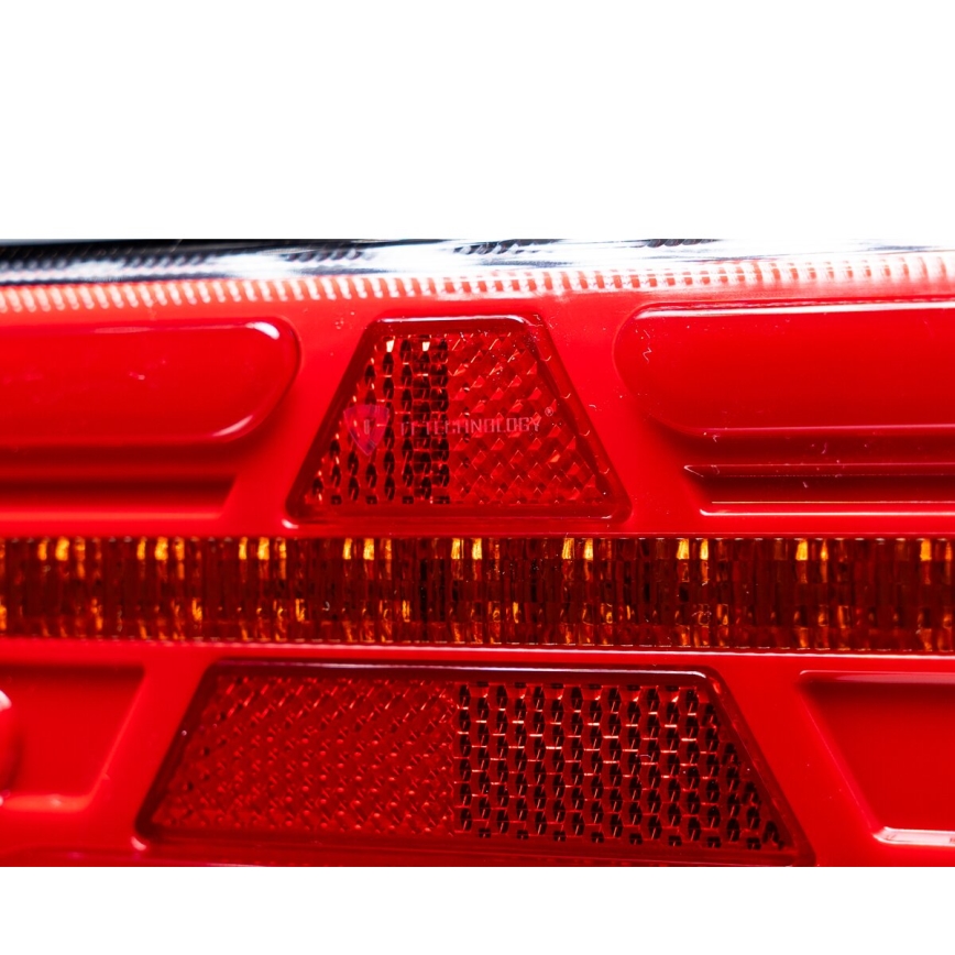 LED Kombinationslampa med dynamisk vridsignal LED/10-30V IP67 rätt