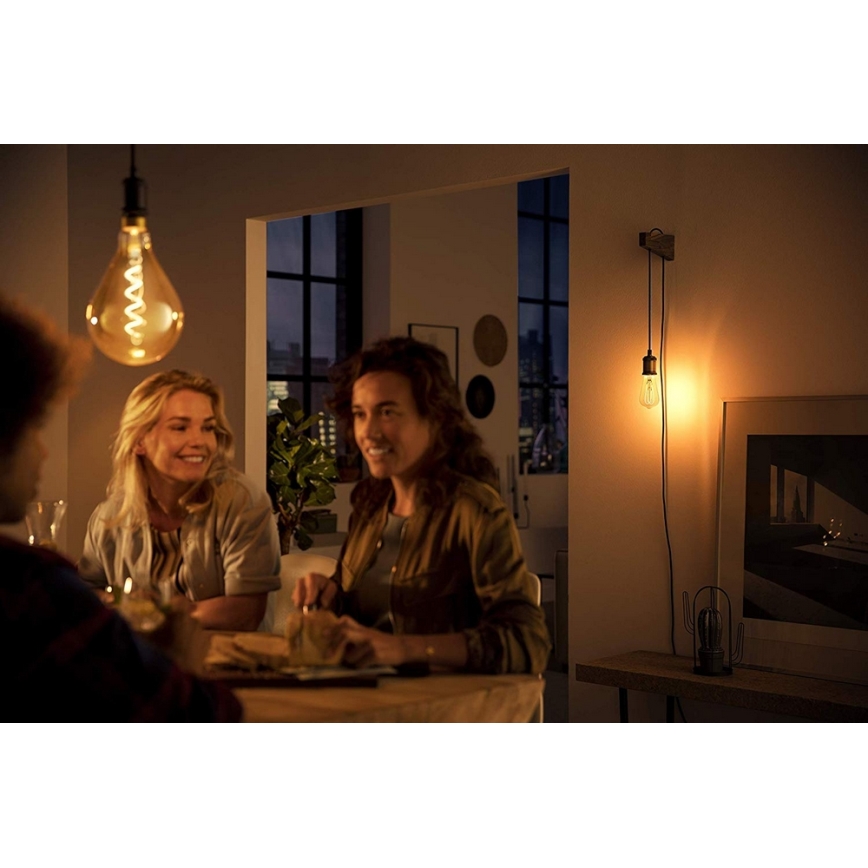 LED-lampa Philips E27/5W/230V 2000K - VINTAGE