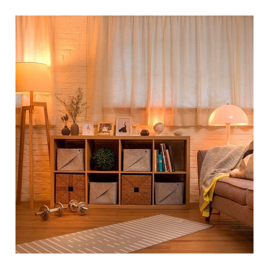LED Ljusreglerad glödlampa E27/15W/230V 2700-6500K Wi-Fi - WiZ
