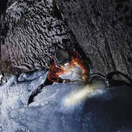 LED Ljusreglerad rechargeable headlamp GP XPLOR PHR19 LED/1x18650/5V IPX8