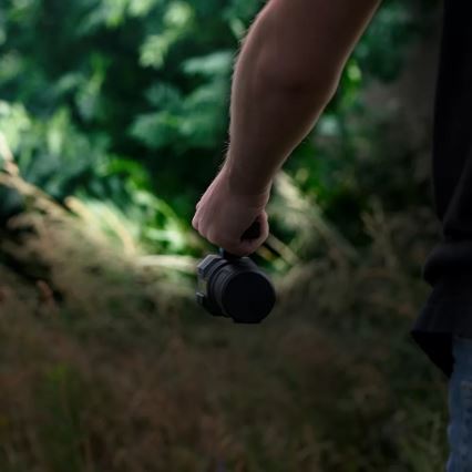 LED Ljusreglerad uppladdningsbar ficklampa LED/5V IPX4 250 glansig 1200 mAh