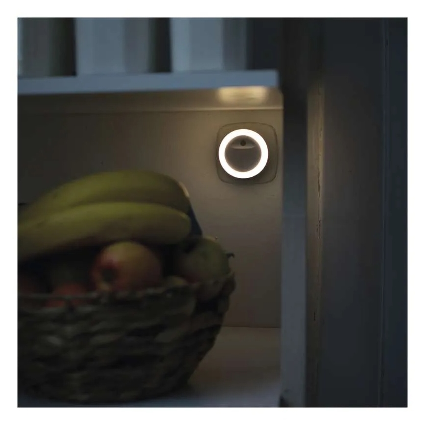 LED nattlampa med skymningssensor LED/0,3W/230V