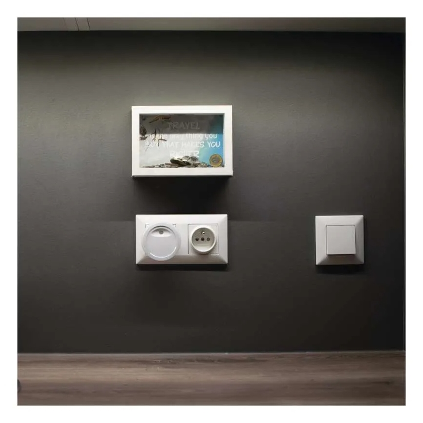 LED nattlampa med skymningssensor LED/0,3W/230V