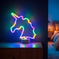 LED-neon bordsdekoration LED/2W/3xAA USB enhörning
