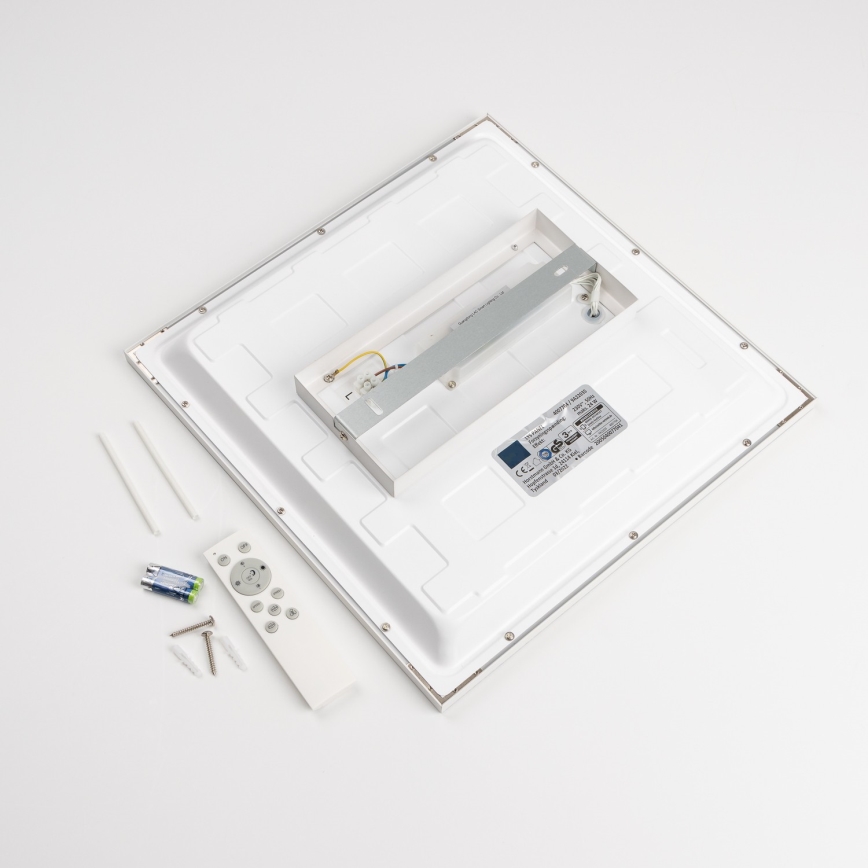 LED RGBW-dimbar ytmonterad LED-panel, 22 W, 230 V, 2700–6500 K, 29,5 x 59,5 cm, vit + fjärrkontroll