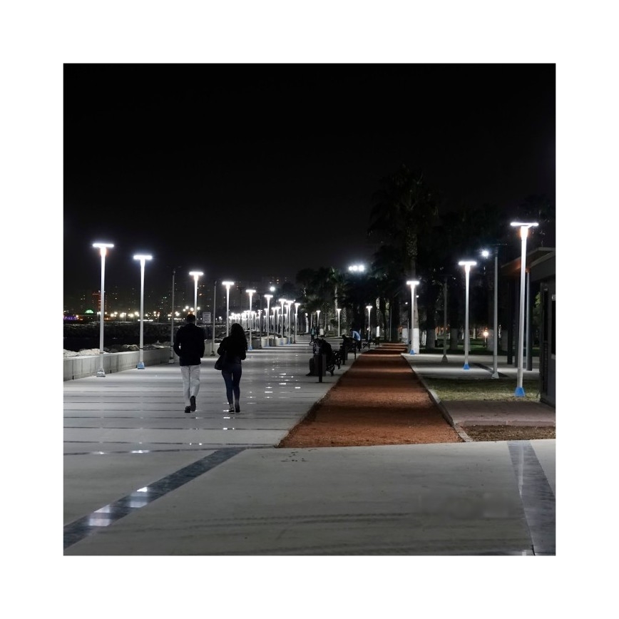 LED solcellsdriven gatlampa med sensor LUVIA LED/15W/3,2V 4000K IP54 5400 mAh + fjärrkontroll